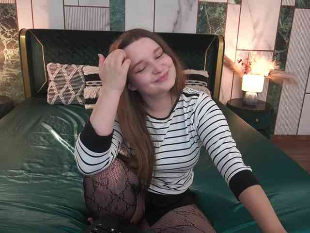 MagikPeachh webcam
