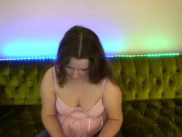 MagikPeachh webcam
