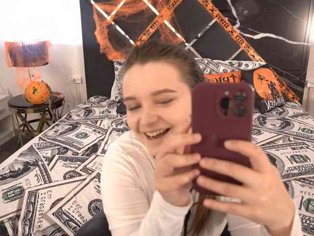 MagikPeachh MagikPeachh