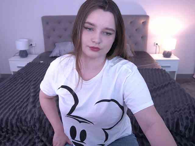 MagikPeachh webcam