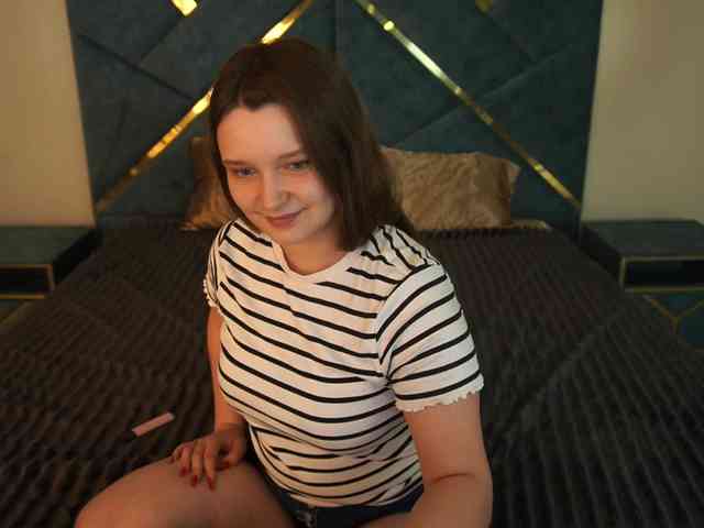 MagikPeachh webcam