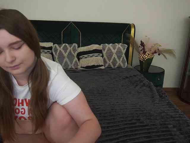 MagikPeachh webcam