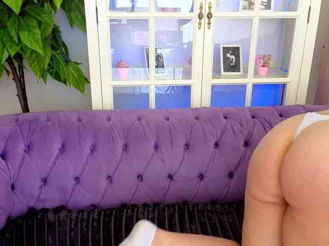 MagikPeachh webcam