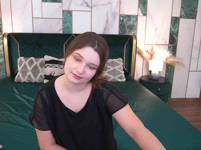 MagikPeachh webcam