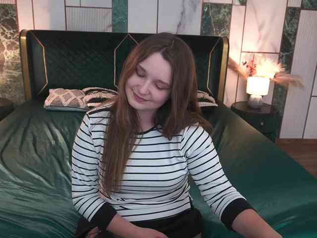 MagikPeachh webcam