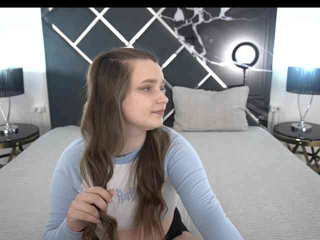 strip chat adult MagikPeachh