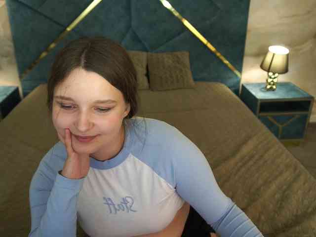 MagikPeachh webcam