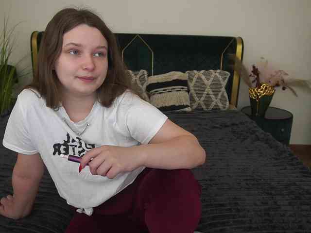 MagikPeachh webcam