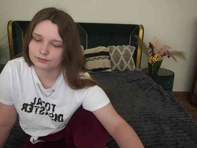 MagikPeachh webcam