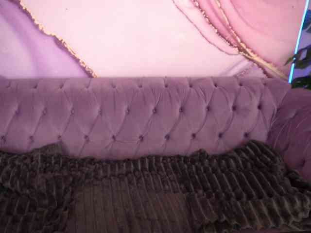 MagikPeachh webcam