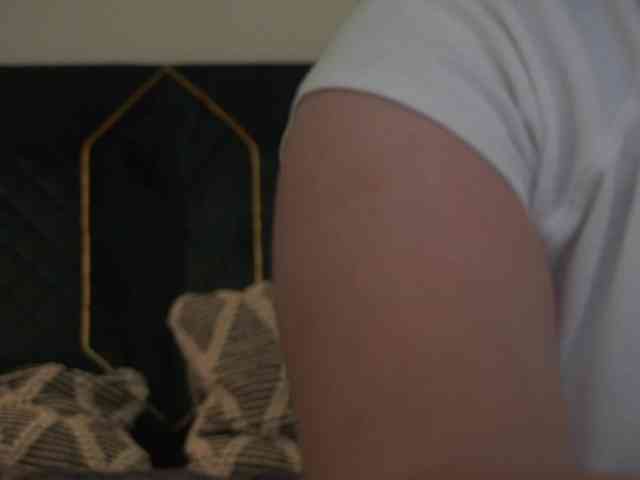 MagikPeachh webcam