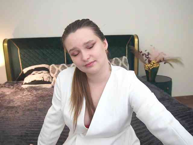MagikPeachh webcam