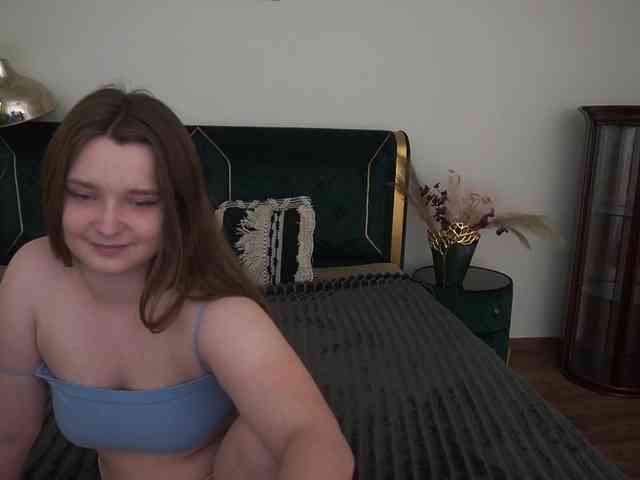 MagikPeachh webcam