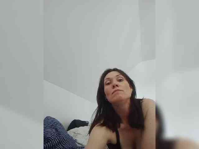 IxsaJi webcam
