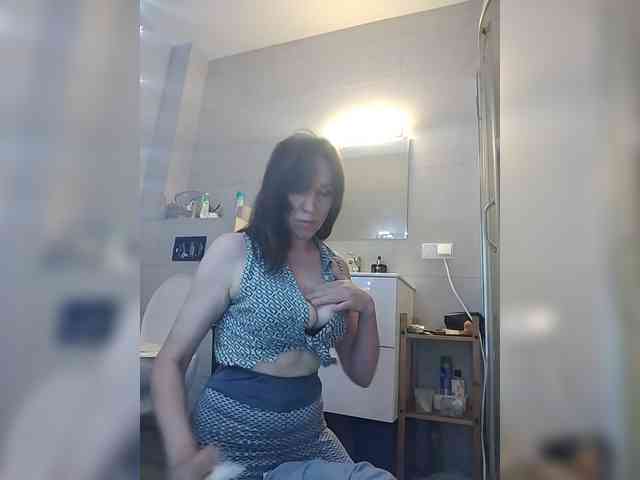 IxsaJi webcam