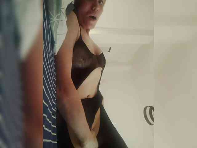 IxsaJi webcam