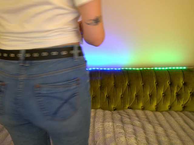 BerryDiva live cam preview