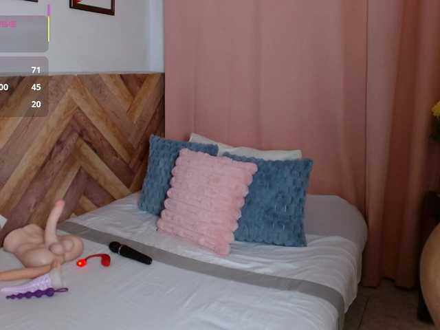 idalisVanucci live cam on BongaCams