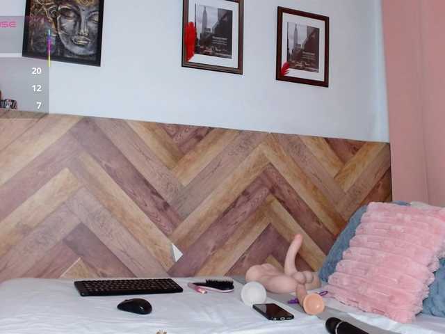 idalisVanucci live cam on BongaCams
