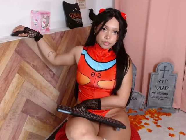 idalisVanucci live cam on BongaCams