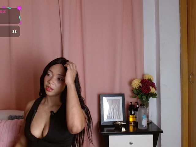 idalisVanucci live cam on BongaCams