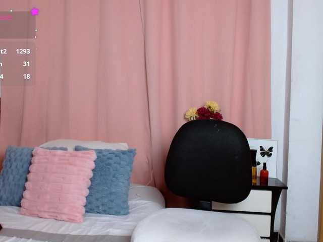 idalisVanucci live cam on BongaCams