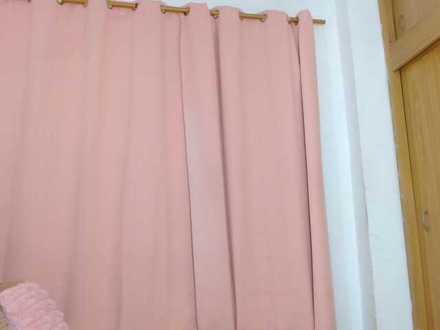 idalisVanucci live cam on BongaCams