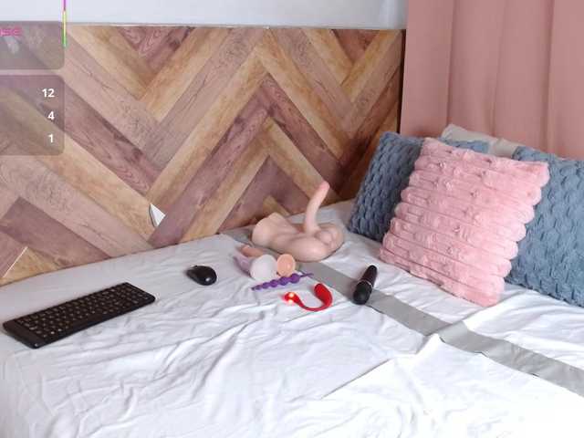 idalisVanucci live cam on BongaCams