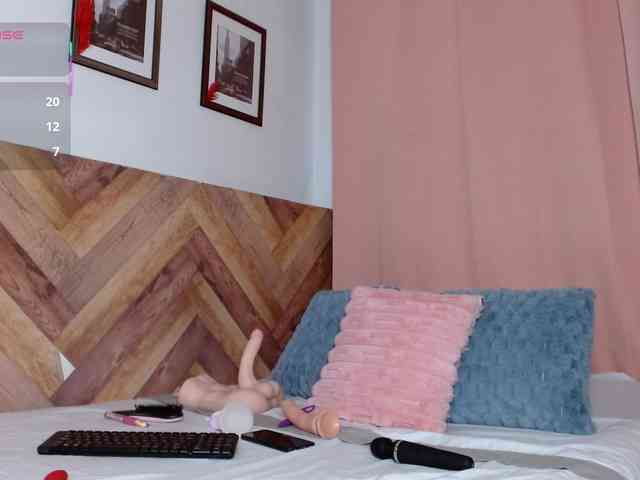 idalisVanucci webcam