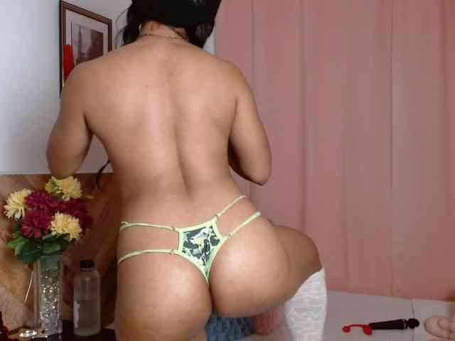 idalisVanucci webcam