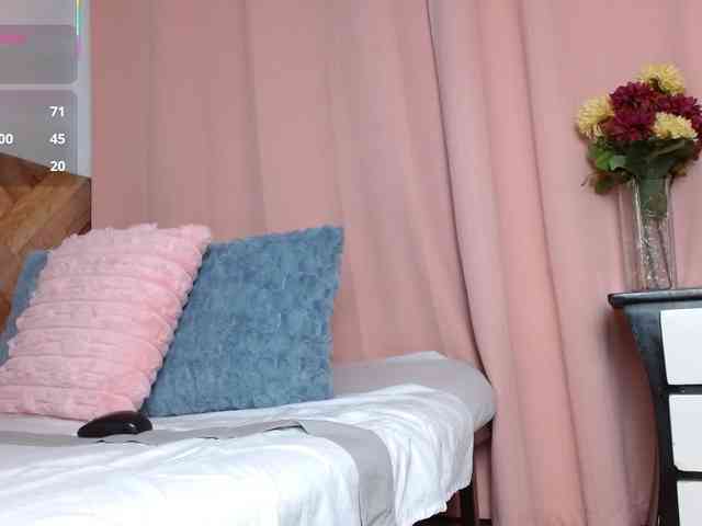 idalisVanucci webcam