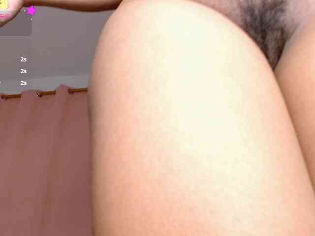 idalisVanucci webcam
