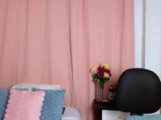 idalisVanucci webcam