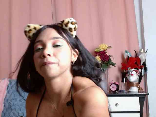 idalisVanucci webcam
