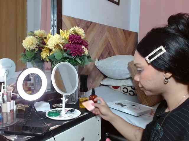 idalisVanucci webcam