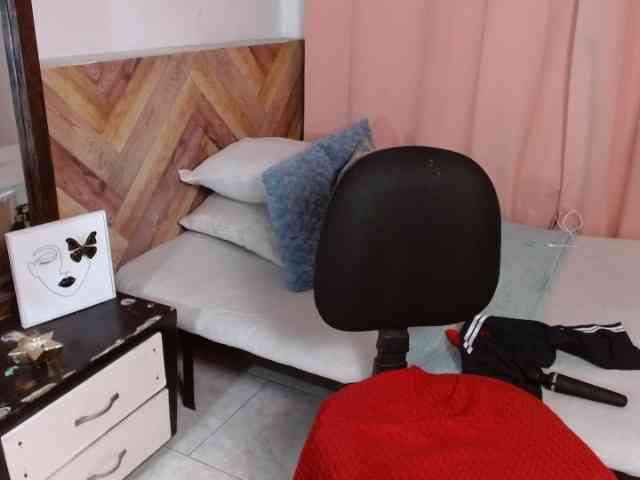 idalisVanucci webcam