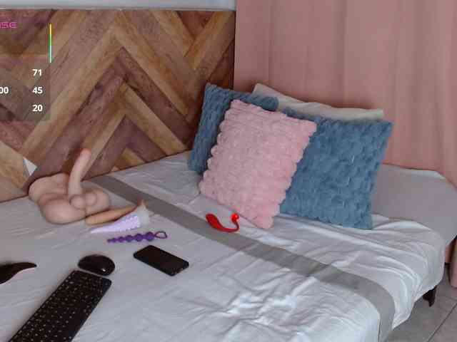 idalisVanucci webcam