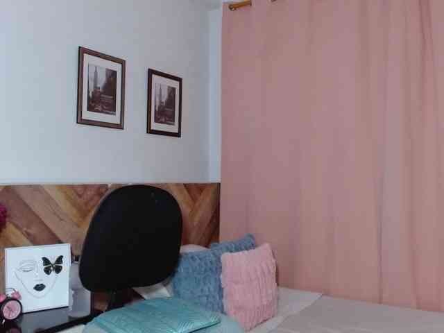 idalisVanucci webcam