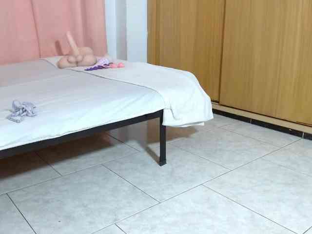 idalisVanucci webcam