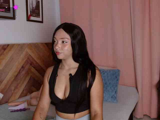 idalisVanucci webcam