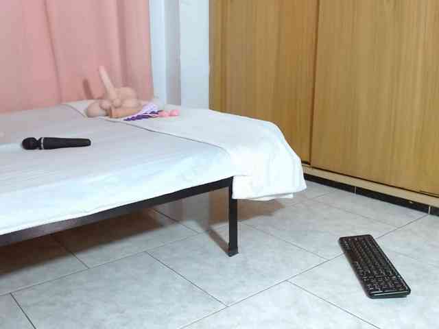 idalisVanucci webcam