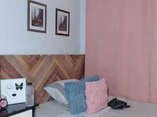 idalisVanucci webcam