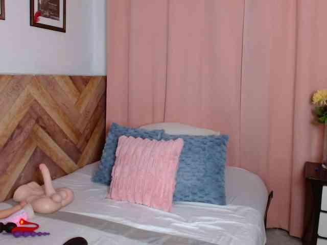 idalisVanucci webcam