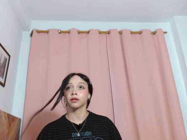 idalisVanucci webcam