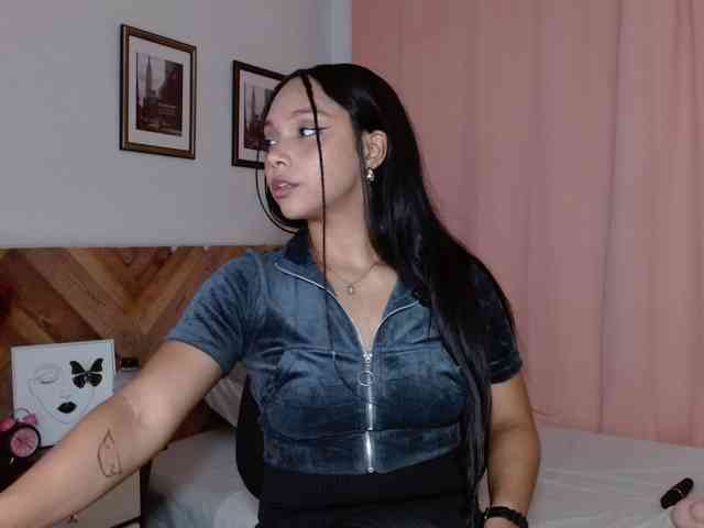 idalisVanucci webcam