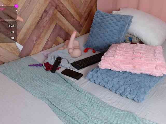 idalisVanucci webcam