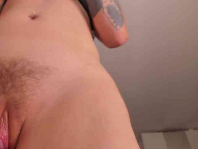 Bigclitti Live Webcam on BongaCams