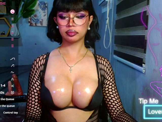Temptationlollipop live webcam show