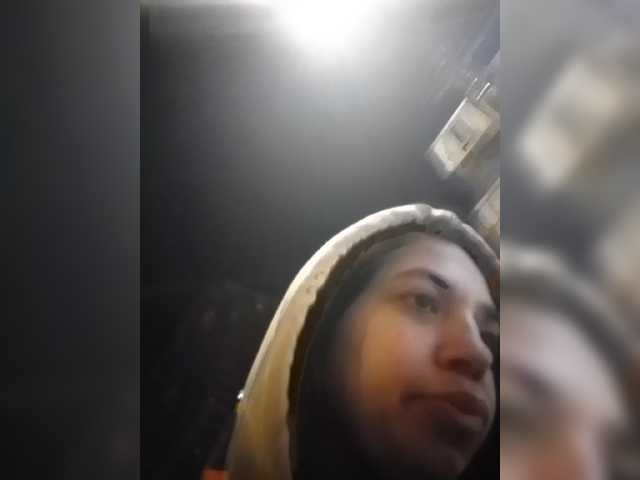 Mmmmmya live cam