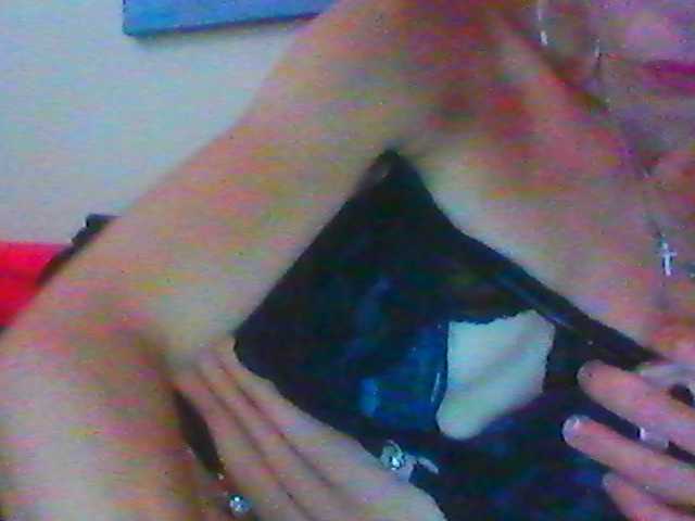 Laurien live cam on BongaCams